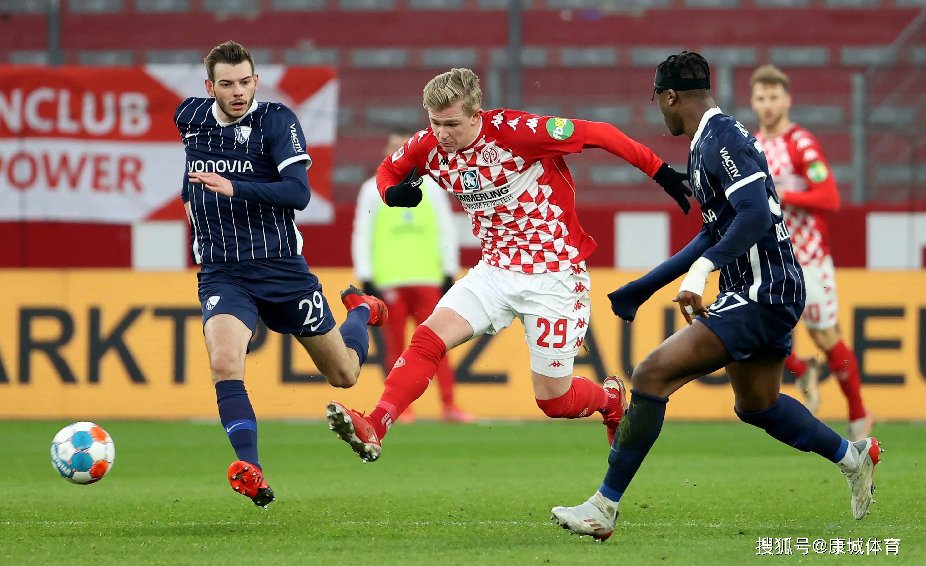 下载开云-关于德甲联赛主场表现尤为出色，球队士气高昂的信息