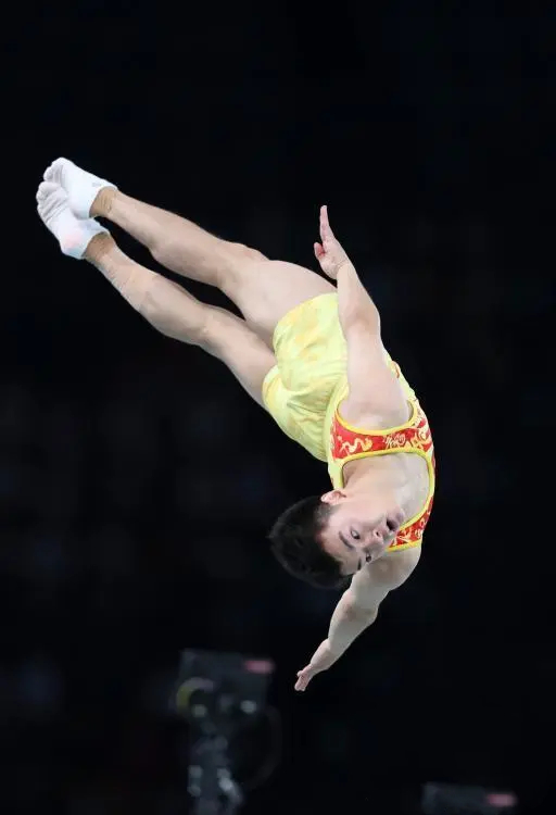 关于蹦床跳跃大赛,空中舞者的精彩绽放的信息 关于蹦床跳跃大赛,空中舞者的精彩绽放的信息